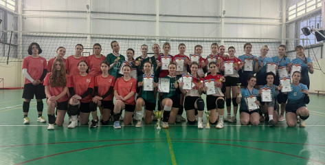 предновогодний открытый турнир Кардымовского муниципального округа «Ледяной мяч» - фото - 2